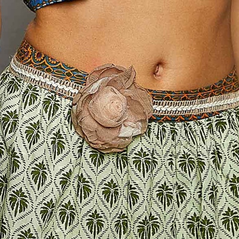 POL “ Desert Rose “ Crochet Belt | Taupe Rose